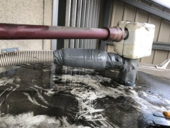 電気温水器の上から水漏れ<br>【廿日市市】